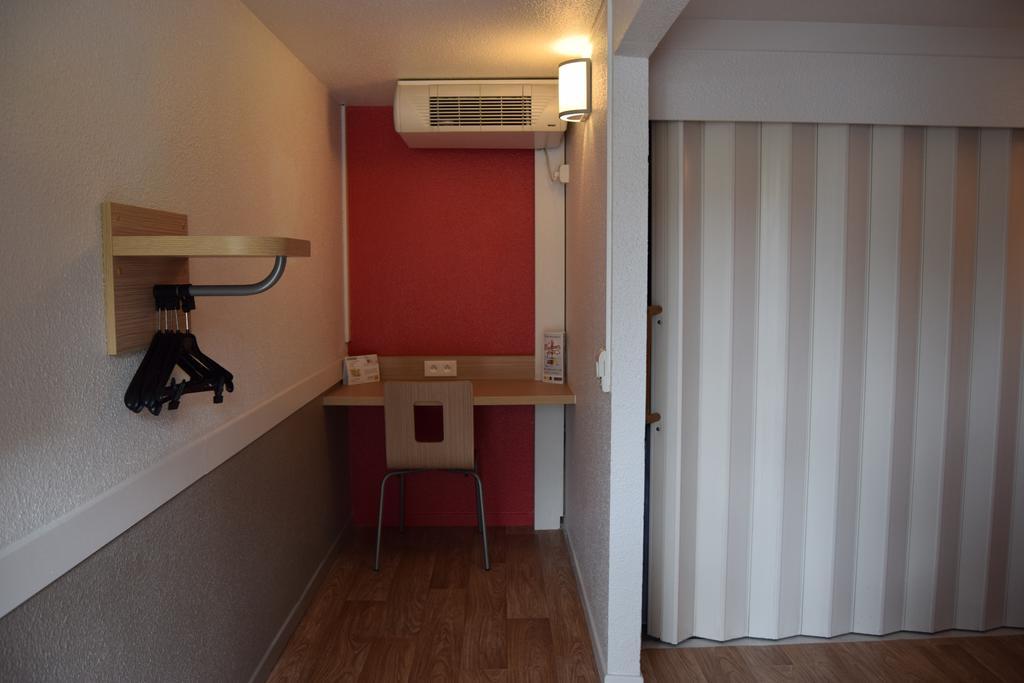 Premiere Classe Creil - Villers Saint Paul Exteriör bild